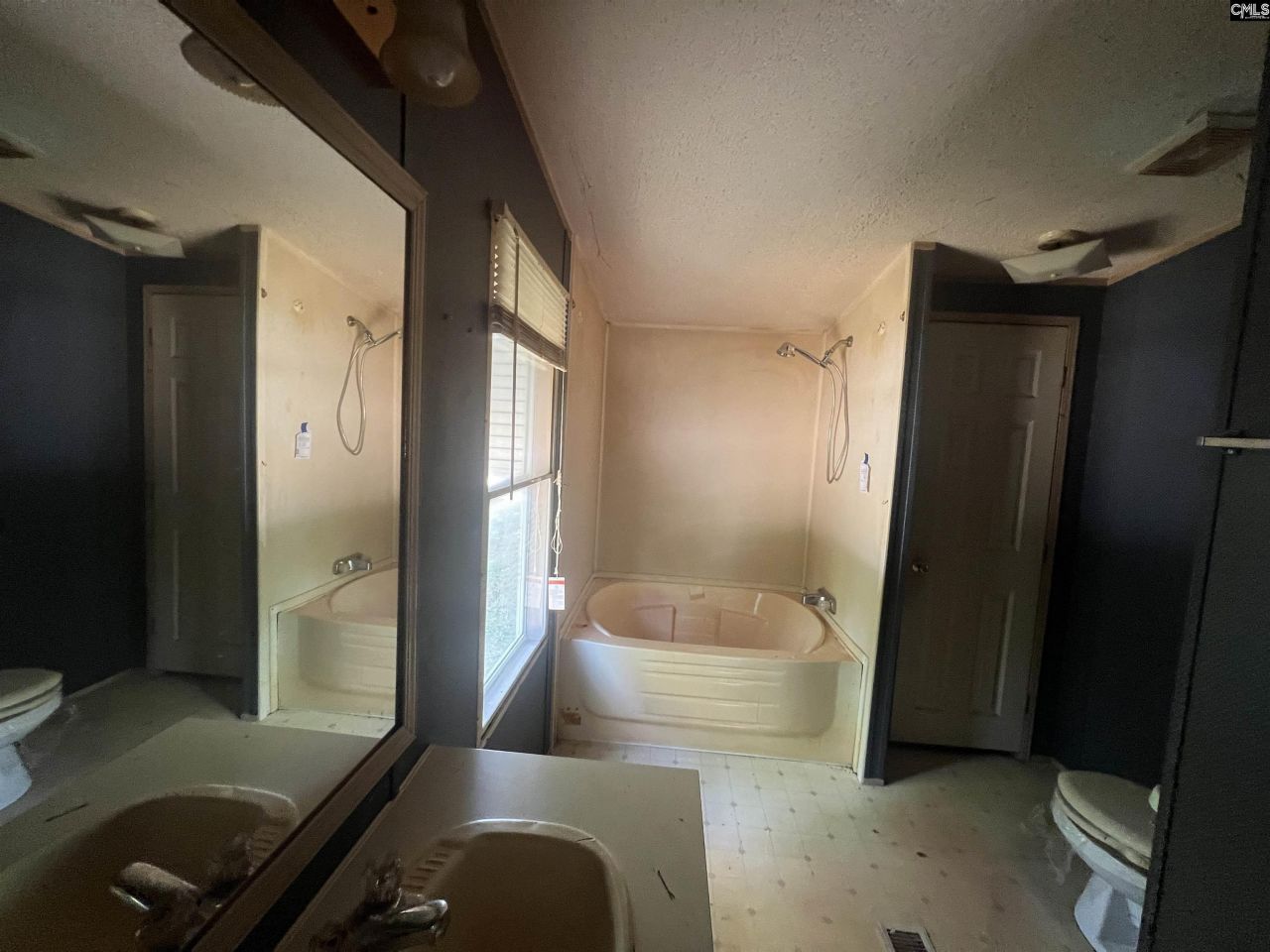 216 Cannon Street Photo 15