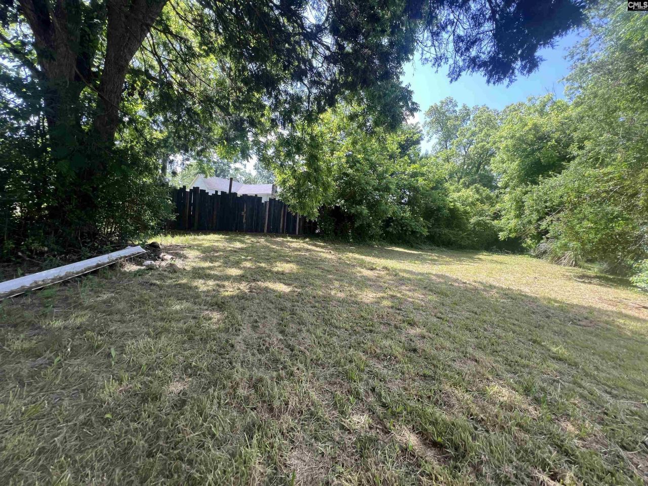 216 Cannon Street Photo 4