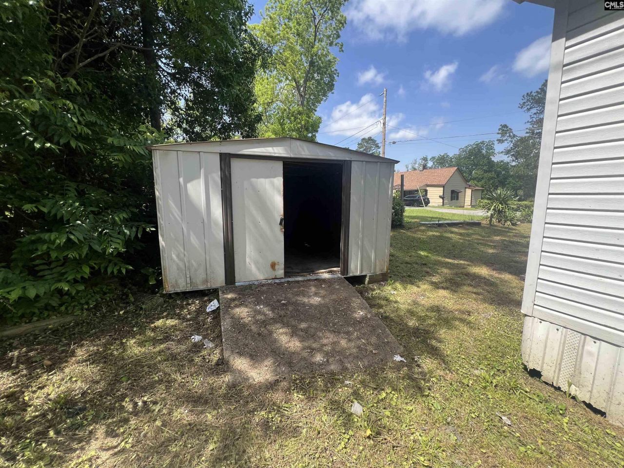 216 Cannon Street Photo 6