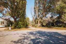 4294 River Road photo 4
