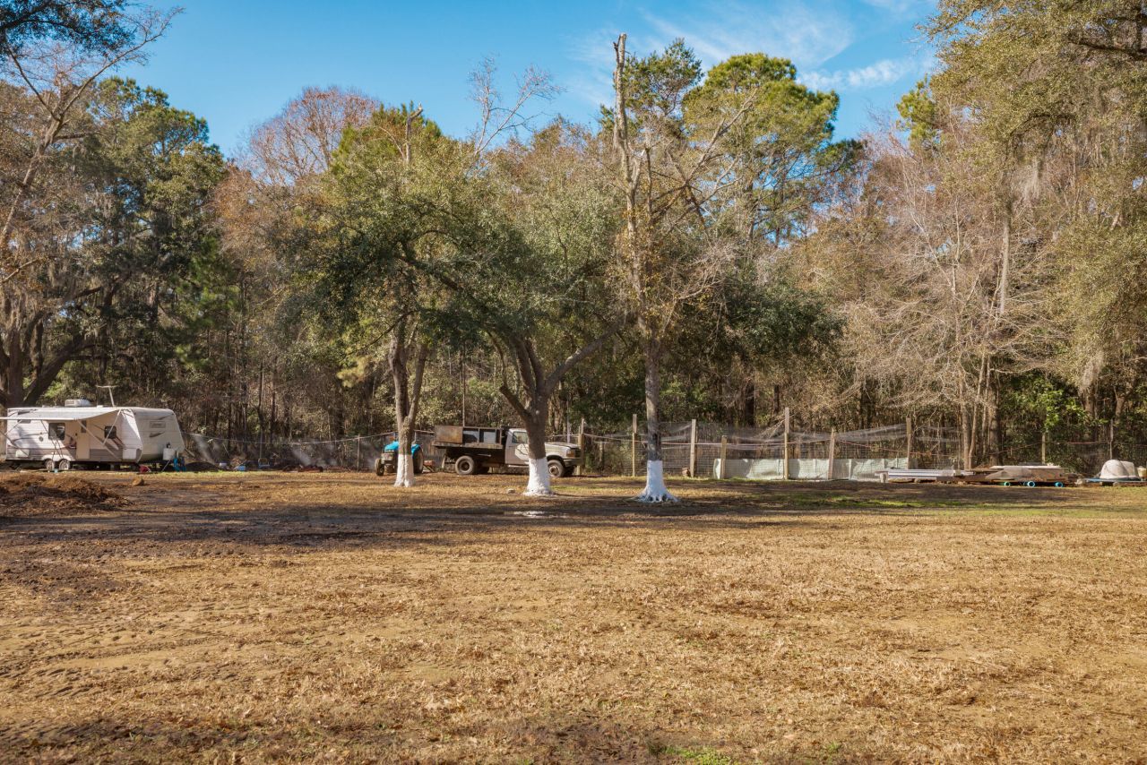 4294 River Road Photo 41