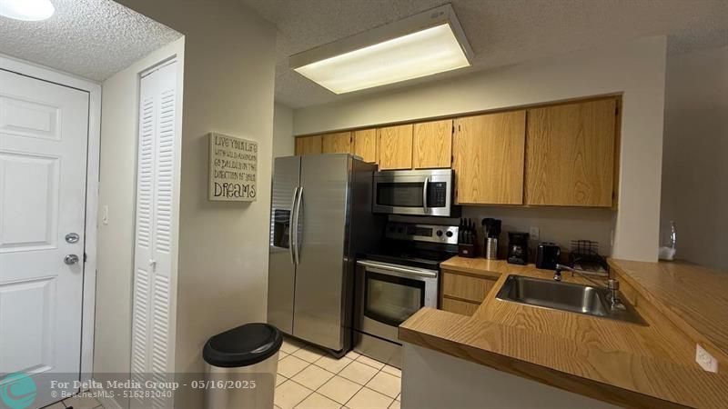 2108 S Cypress Bend Drive, Unit 306, Pompano Beach, FL 33069 Photo