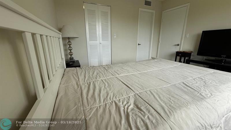 2108 S Cypress Bend Drive, Unit 306, Pompano Beach, FL 33069 Photo