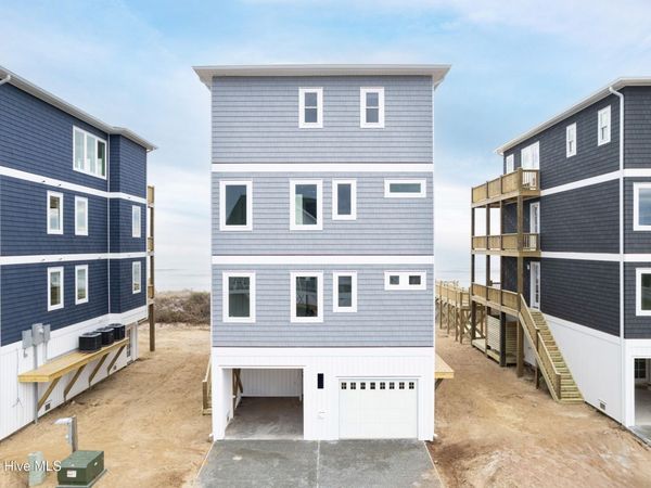 738 Dune Ridge Court, Surf City, NC 28445