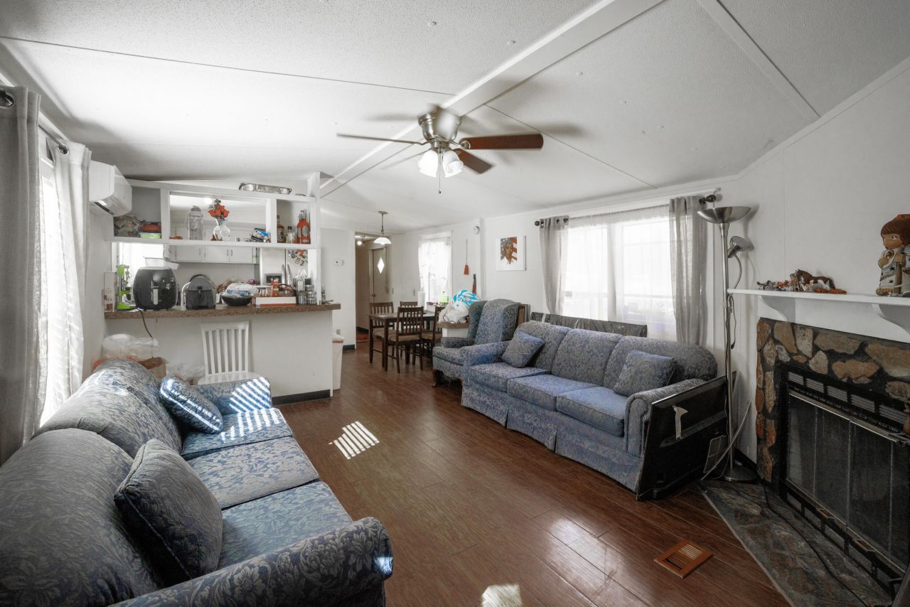 4294 River Road Photo 63