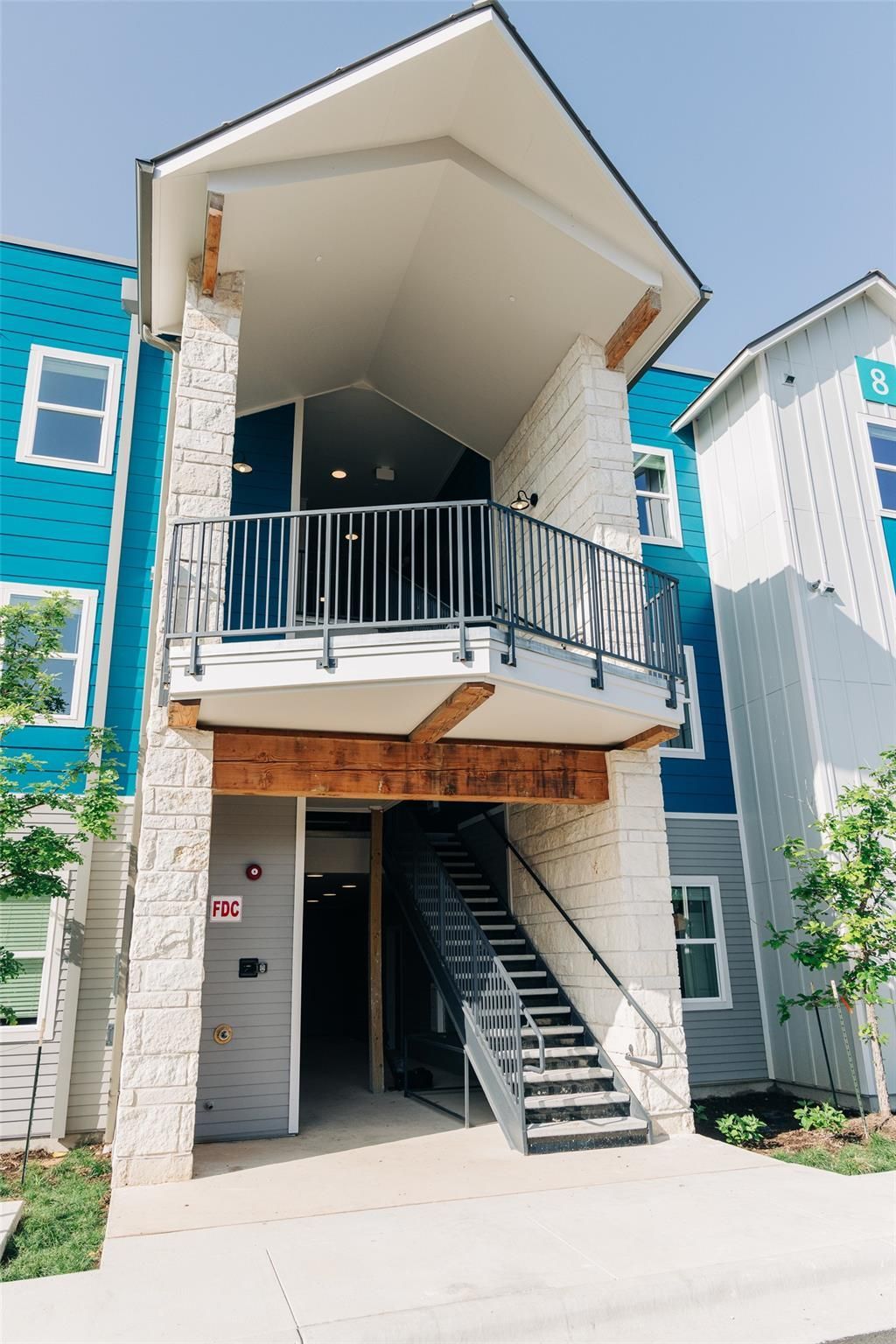 7051 Meadow Lake Blvd, Unit 8203, Austin, TX 78744 Main Photo