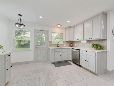 10166 San Lorenzo Drive, Dallas, TX 75228