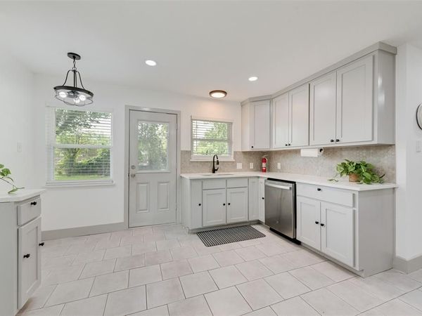 10166 San Lorenzo Drive, Dallas, TX 75228