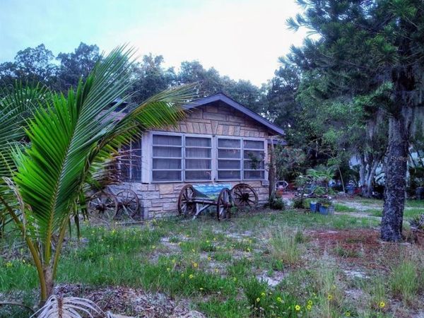 820 BAYOU AVENUE, TARPON SPRINGS, FL 34689