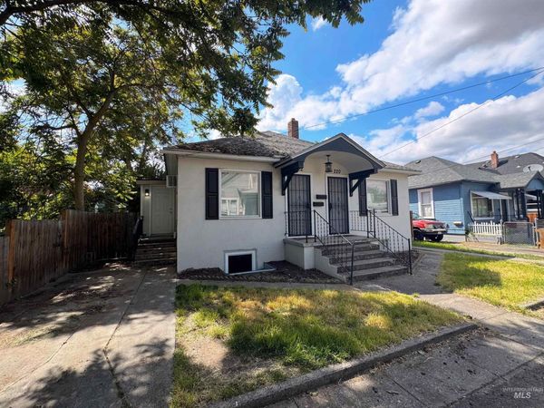 220-222 Glass Way, Lewiston, ID 83501