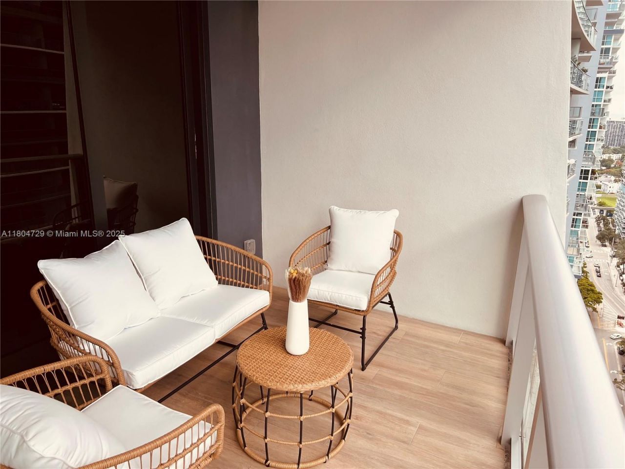 1010 Brickell Ave, Unit 2710, Miami, FL 33131 Photo