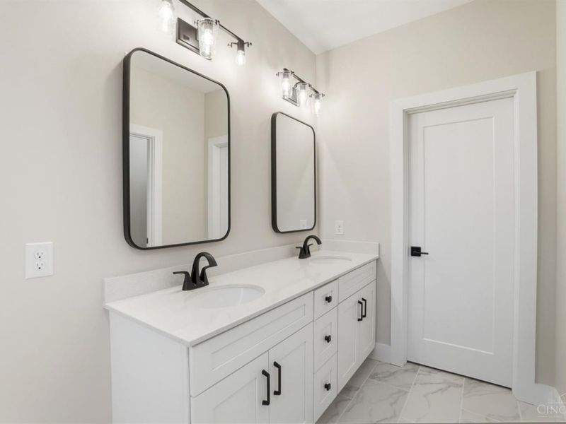 3766 Miami Run, Unit 13, Mariemont, OH 45227 Photo 35