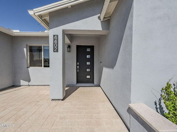 4402 E Montecito Avenue, Phoenix, AZ 85018