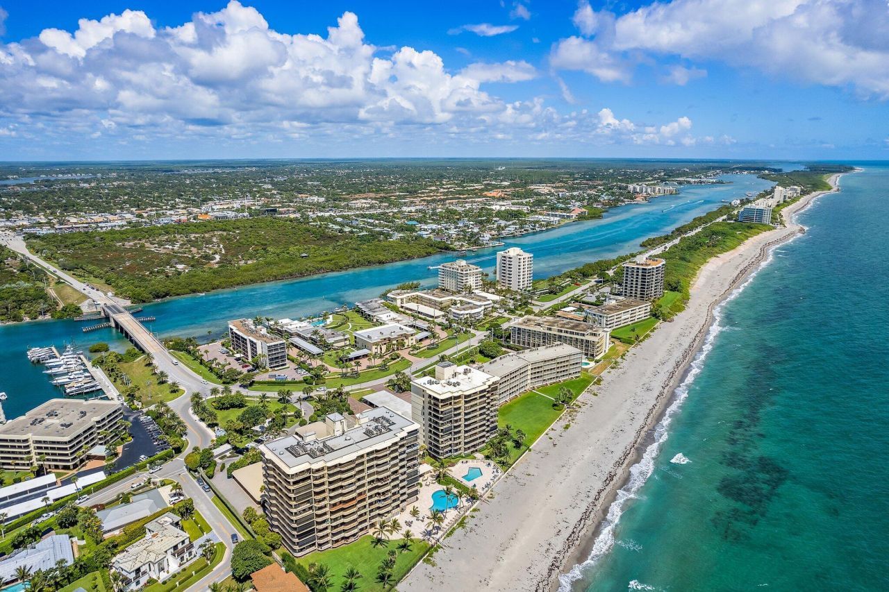 200 Beach Road, Unit 102, Tequesta, FL 33469 Photo