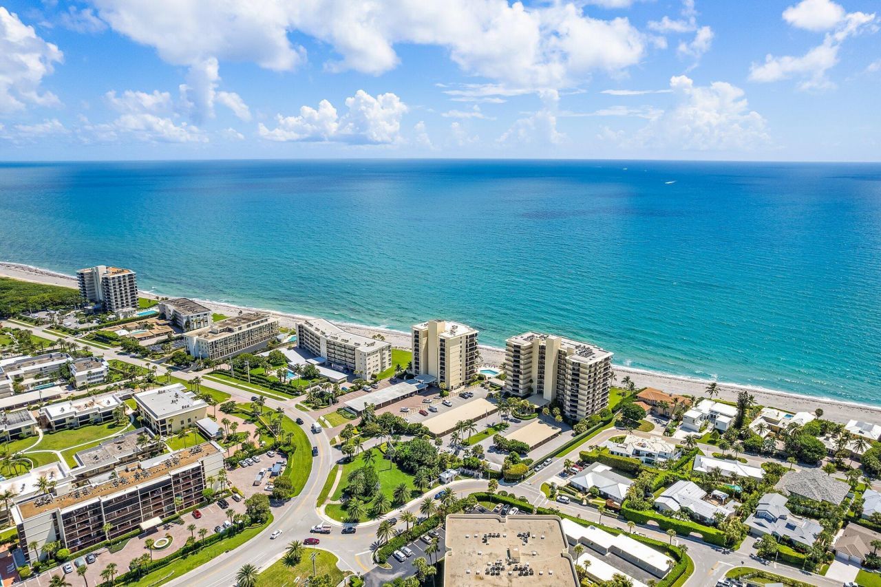 200 Beach Road, Unit 102, Tequesta, FL 33469 Photo