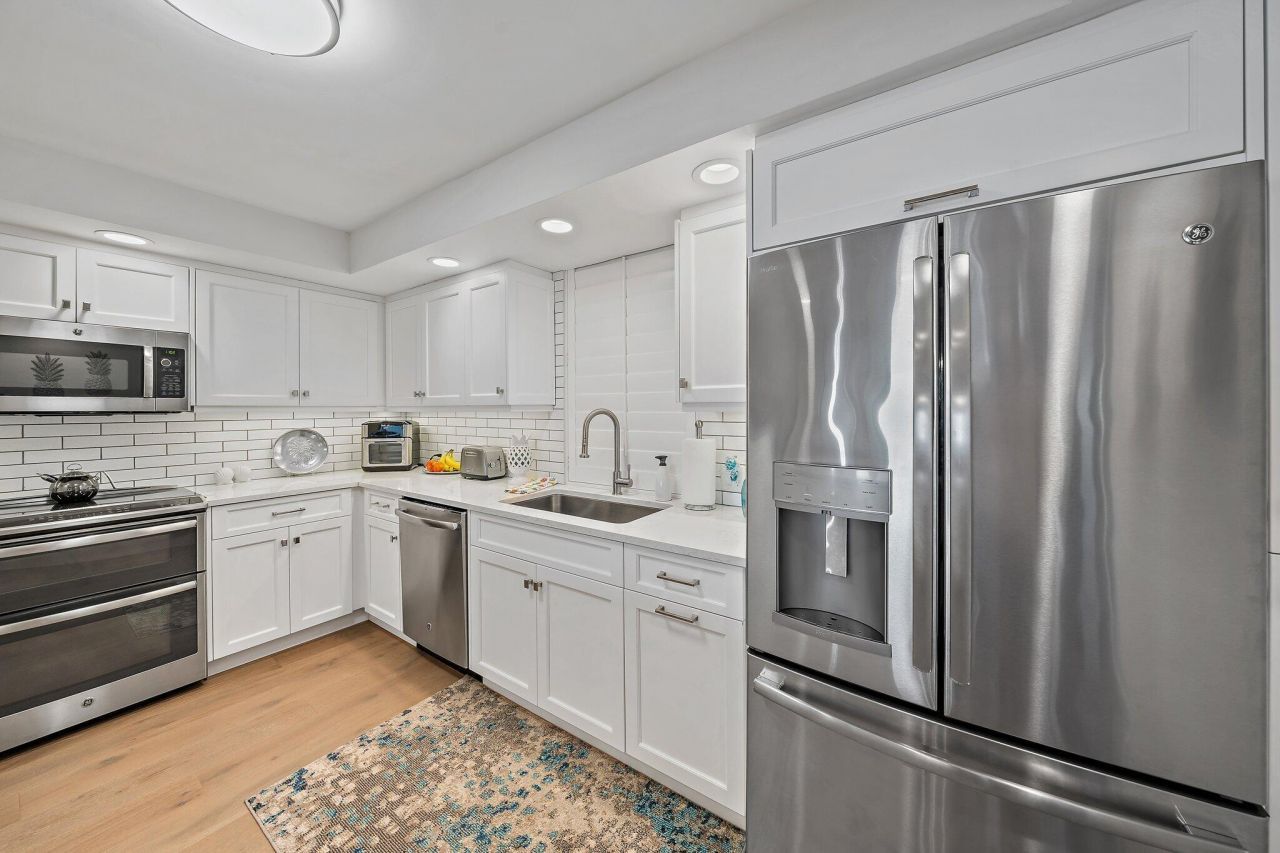 200 Beach Road, Unit 102, Tequesta, FL 33469 Photo