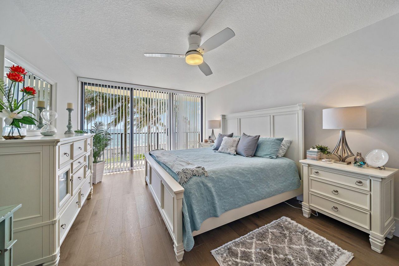 200 Beach Road, Unit 102, Tequesta, FL 33469 Photo