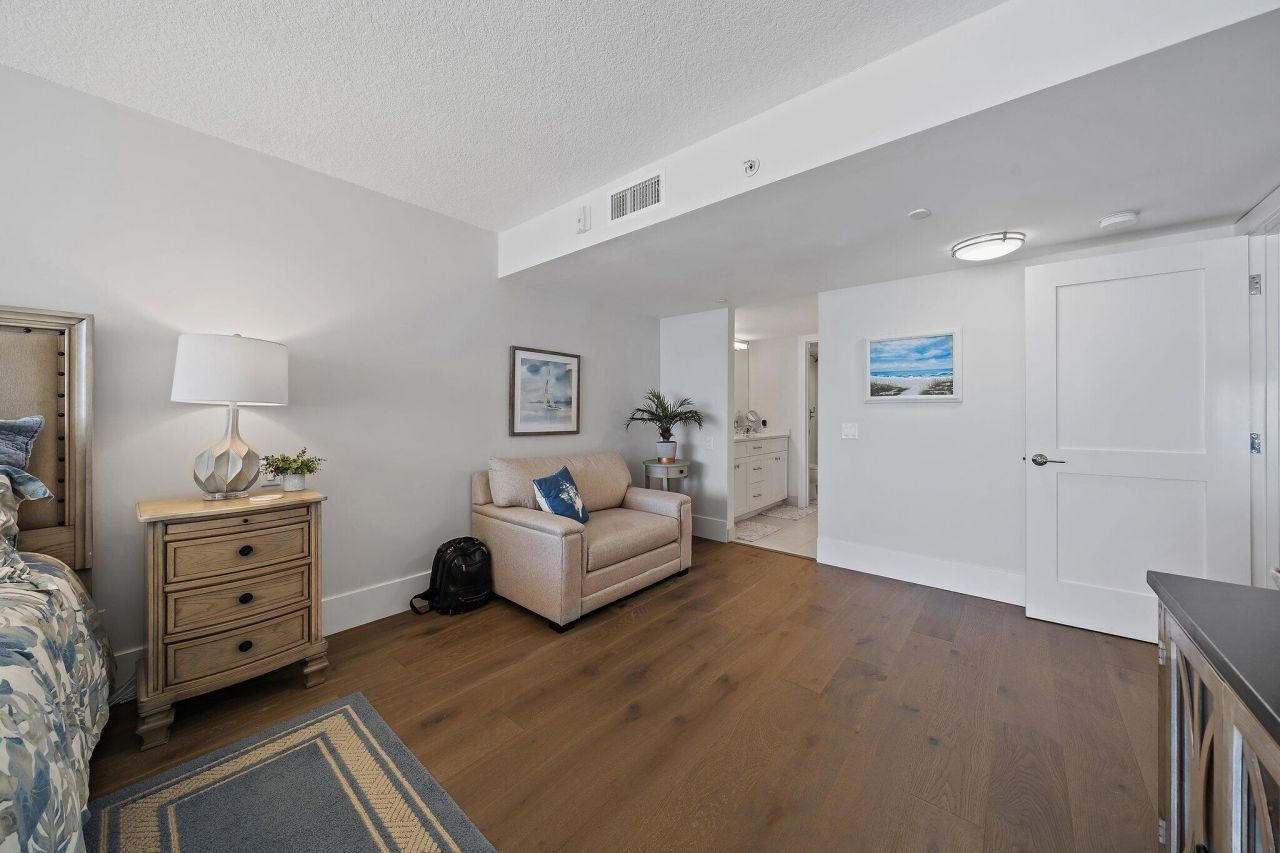 200 Beach Road, Unit 102, Tequesta, FL 33469 Photo