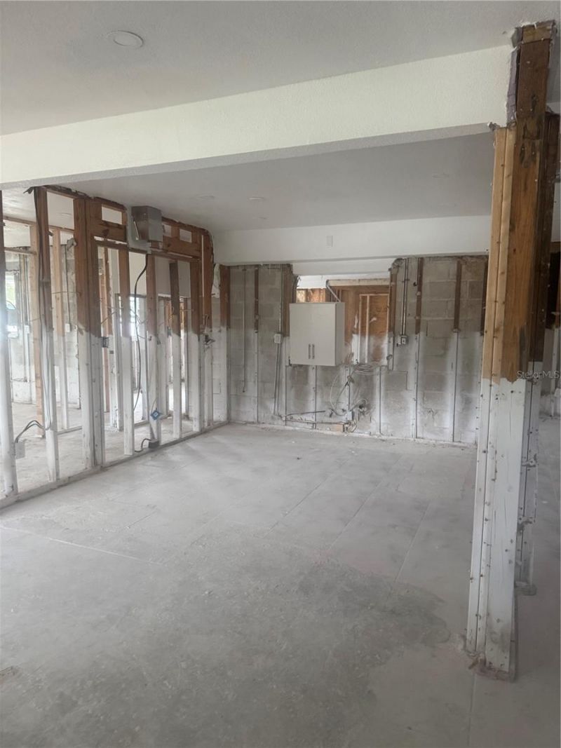 4824 Huntington Street Ne, Saint Petersburg, FL 33703 Photo