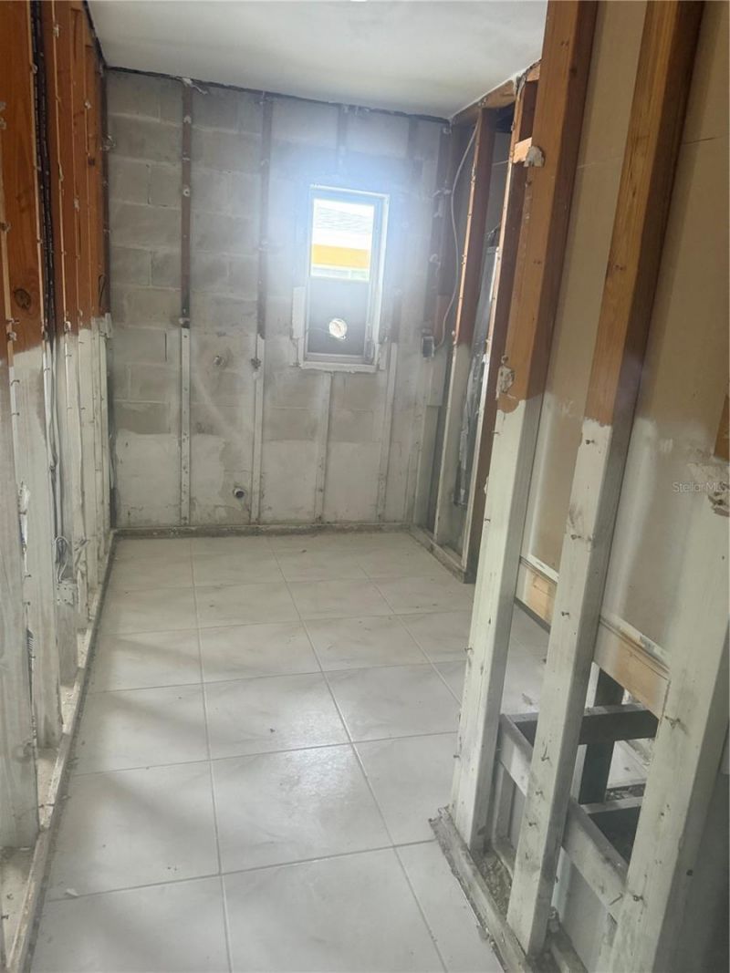 4824 Huntington Street Ne, Saint Petersburg, FL 33703 Photo