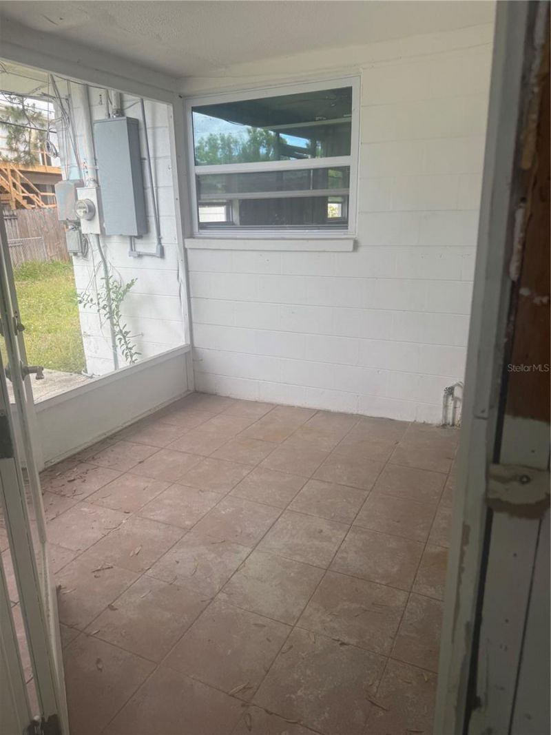 4824 Huntington Street Ne, Saint Petersburg, FL 33703 Photo