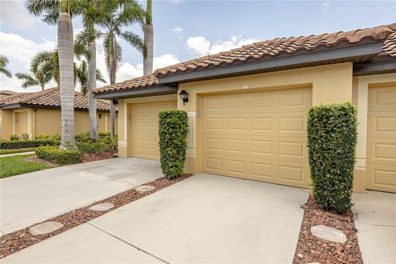 7235 River Hammock Drive, Unit 204, Bradenton, FL 34212 Photo