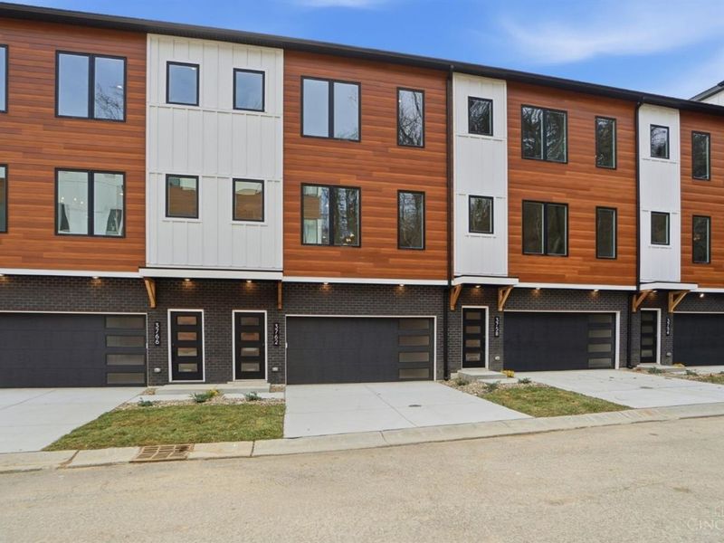 3762 Miami Run, Unit 14, Mariemont, OH 45227 Photo 2