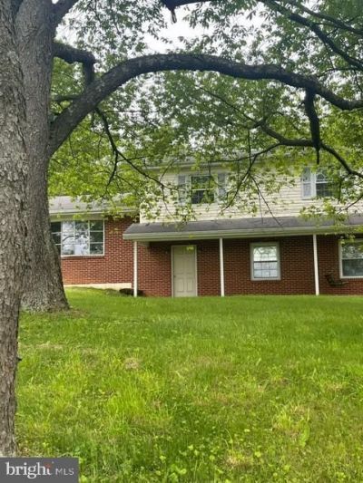 109 SANDY LANE, BELLEFONTE, PA 16823