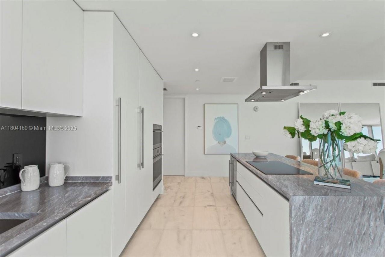 700 NE 26th Ter, Unit 3903, Miami, FL 33137 Photo