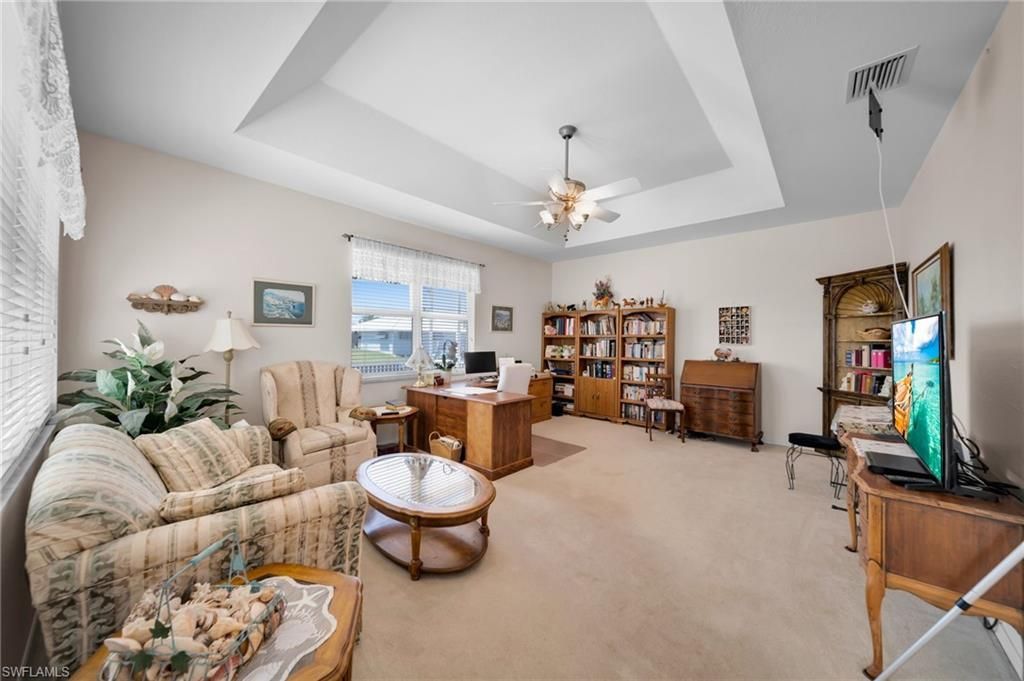 2010 SE 13th Ter, Cape Coral, FL 33990 Photo