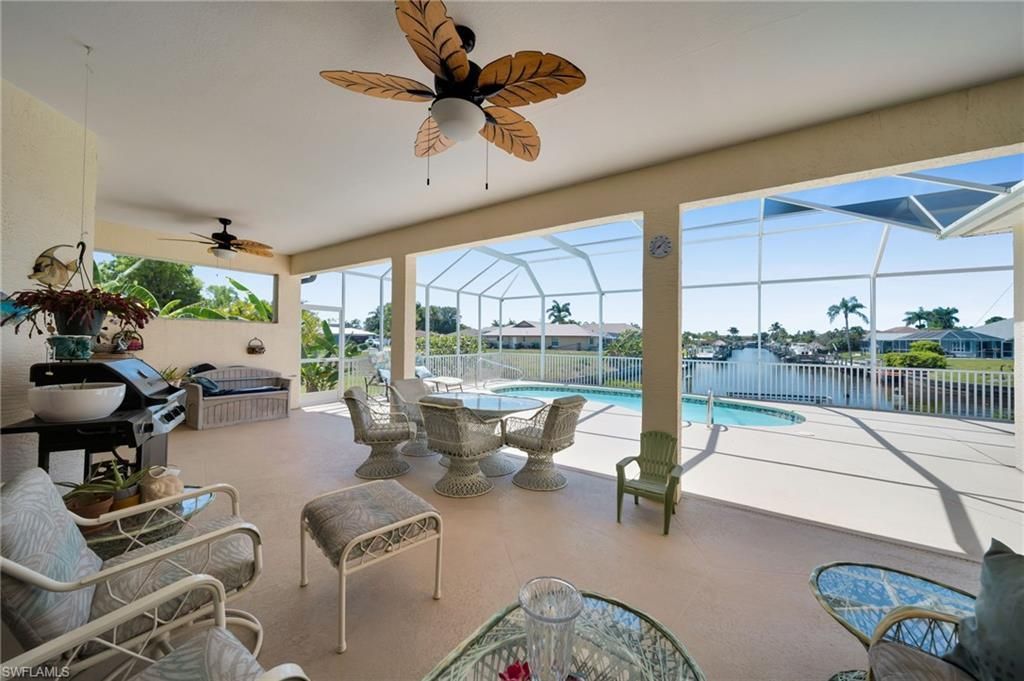 2010 SE 13th Ter, Cape Coral, FL 33990 Photo