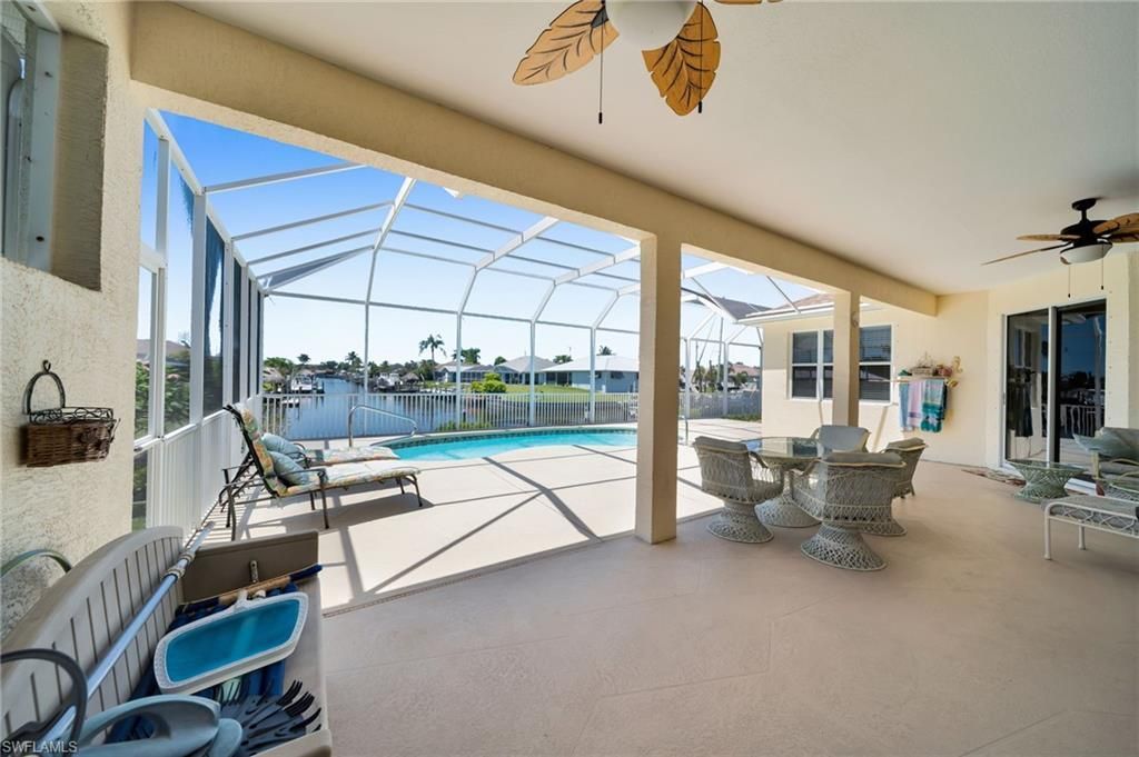 2010 SE 13th Ter, Cape Coral, FL 33990 Photo