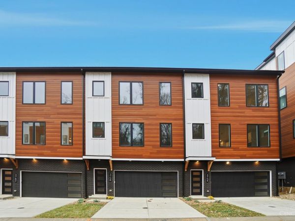 3758 Miami Run, Unit 15, Mariemont, OH 45227