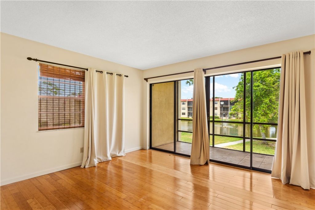 2050 Oleander Boulevard, Unit 2-206, Fort Pierce, FL 34950 Photo