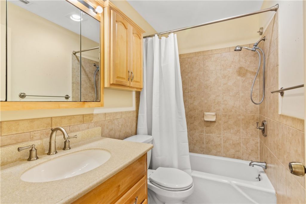 2050 Oleander Boulevard, Unit 2-206, Fort Pierce, FL 34950 Photo