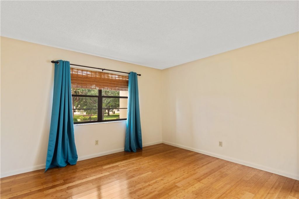 2050 Oleander Boulevard, Unit 2-206, Fort Pierce, FL 34950 Photo