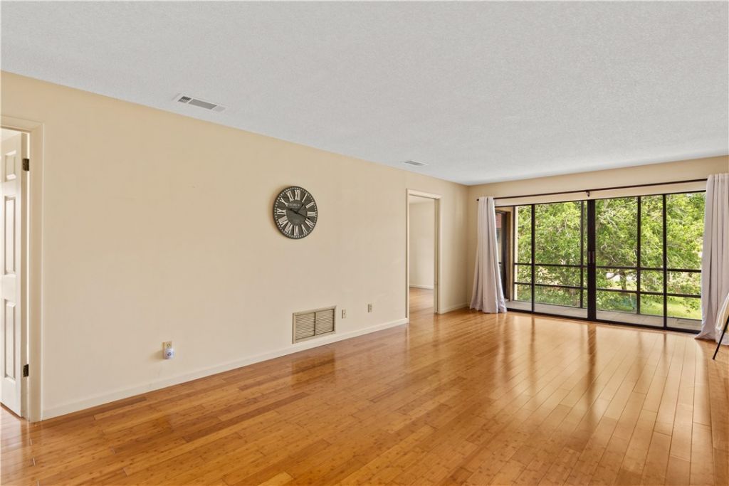 2050 Oleander Boulevard, Unit 2-206, Fort Pierce, FL 34950 Photo