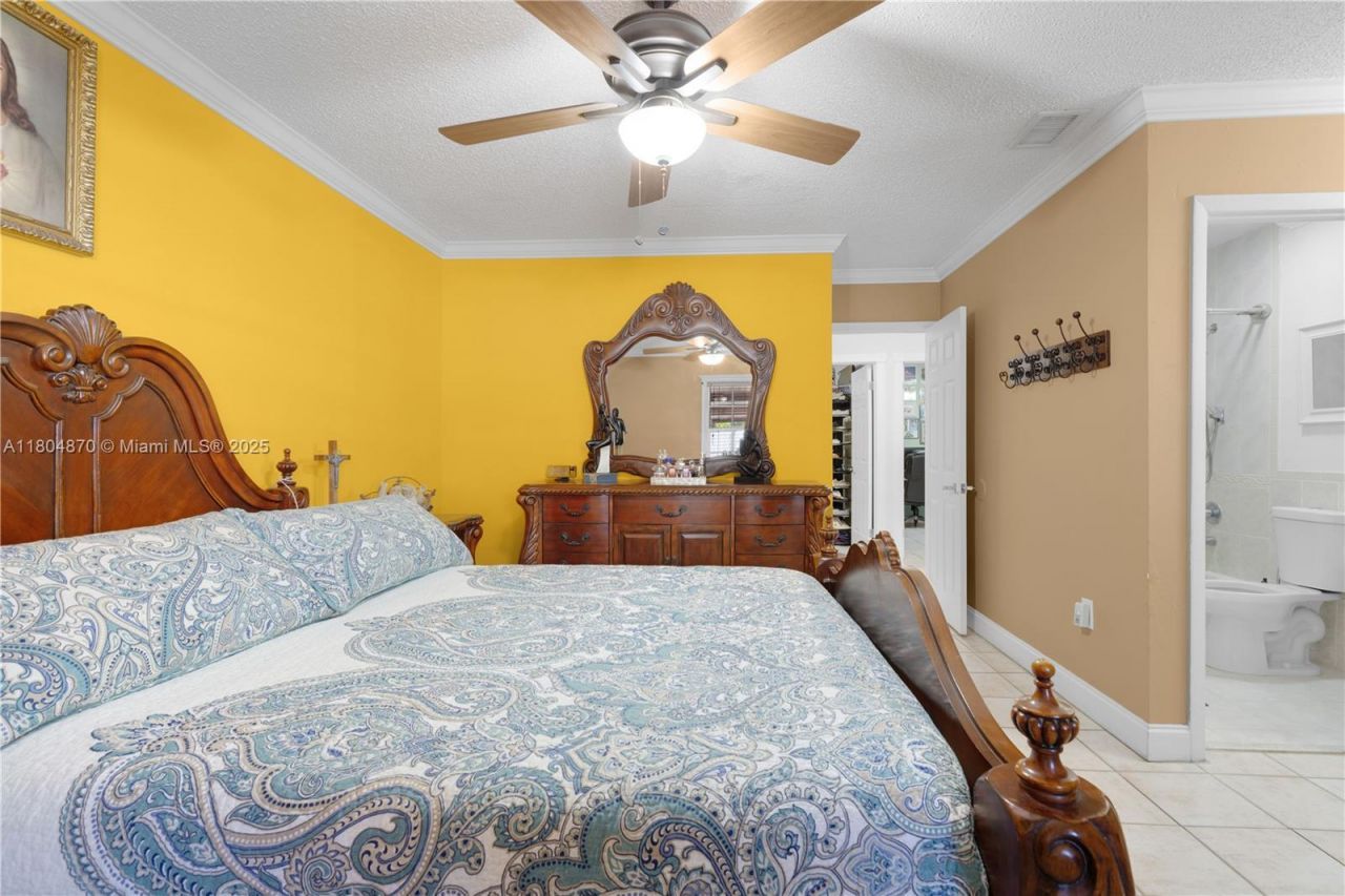 19251 SW 118th Ct, Miami, FL 33177 Photo