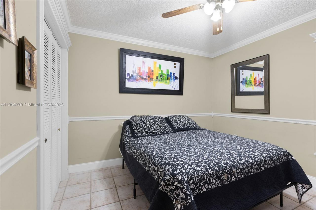 19251 SW 118th Ct, Miami, FL 33177 Photo