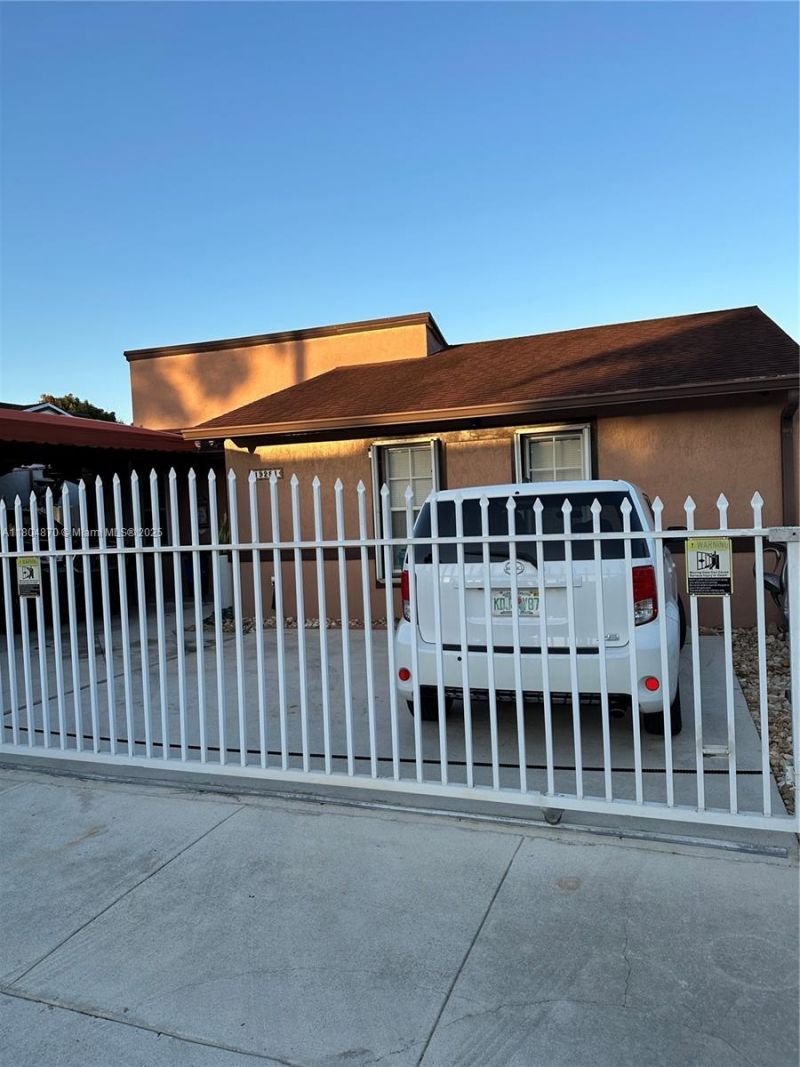 19251 SW 118th Ct, Miami, FL 33177 Photo