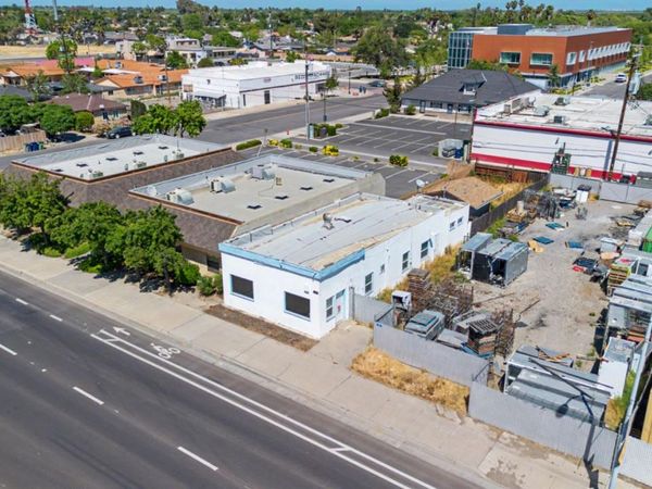 927 N St, Firebaugh, CA 93622