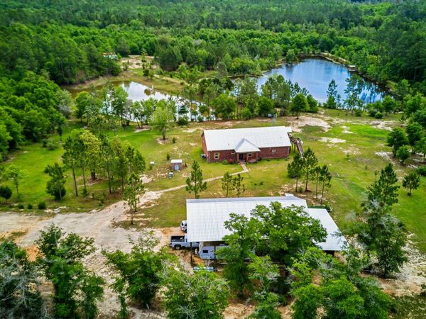 5105 Pasco Broxson Circle, Holt, FL 32564