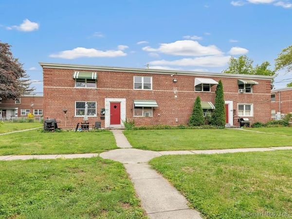 367 D Building 5 Granfield, Bridgeport, CT 06610