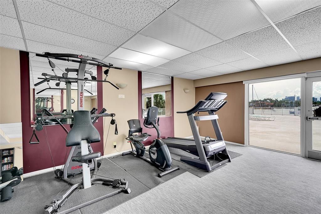 95 N Birch Road, Unit 301, Fort Lauderdale, FL 33304 Photo