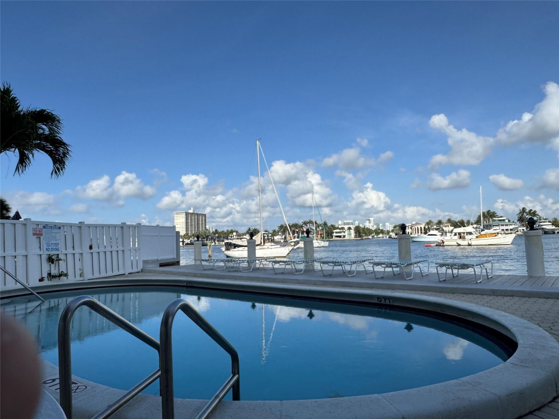 95 N Birch Road, Unit 301, Fort Lauderdale, FL 33304 Photo