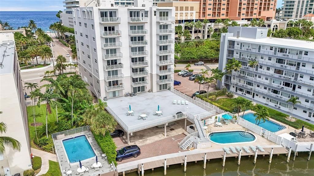 95 N Birch Road, Unit 301, Fort Lauderdale, FL 33304 Photo