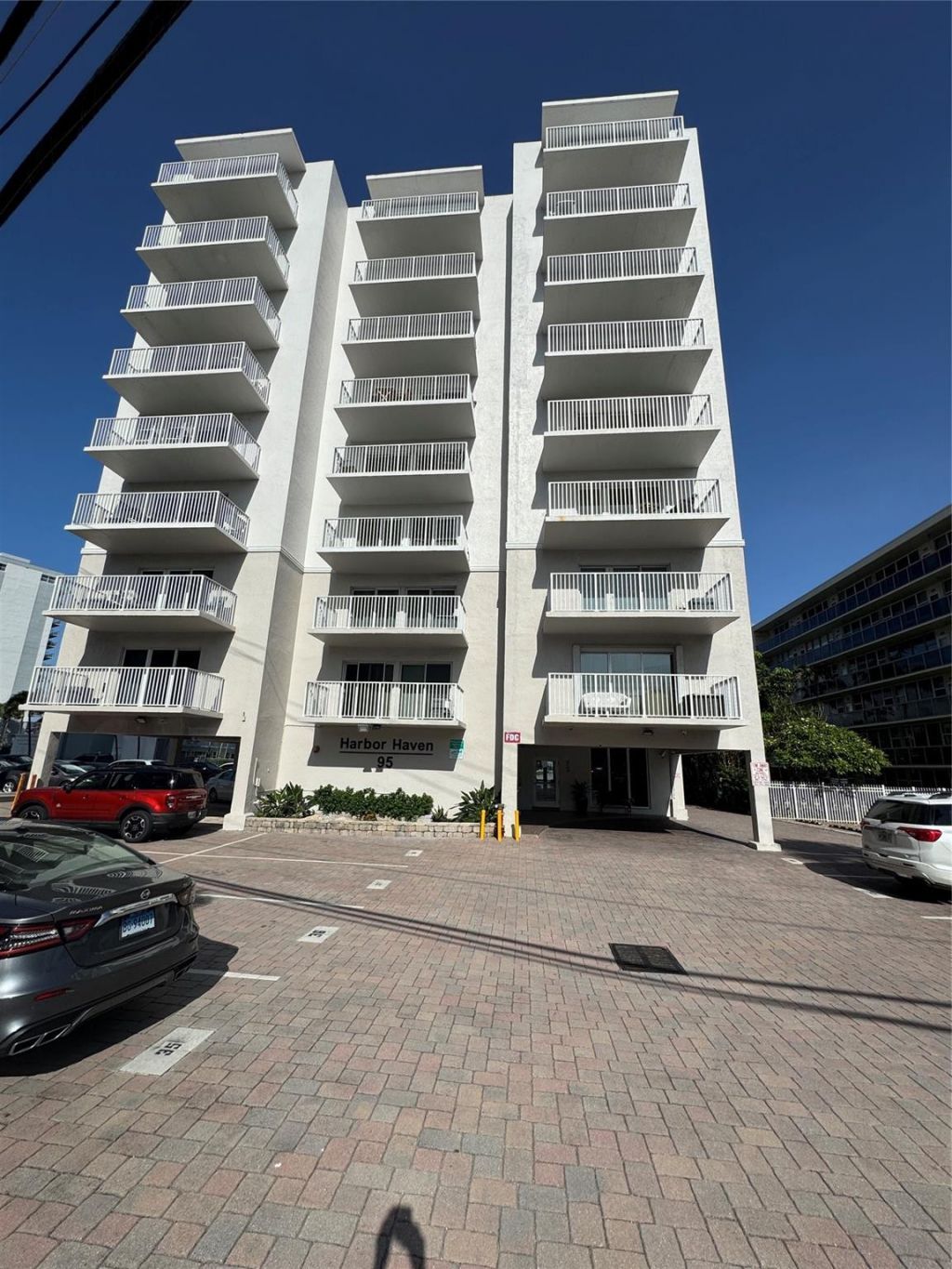 95 N Birch Road, Unit 301, Fort Lauderdale, FL 33304 Photo