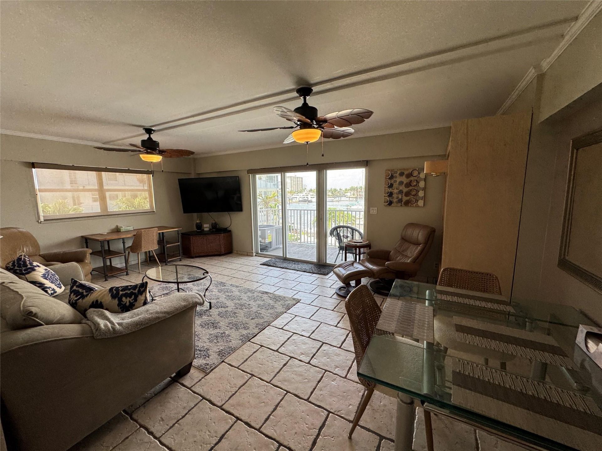 95 N Birch Road, Unit 301, Fort Lauderdale, FL 33304 Photo