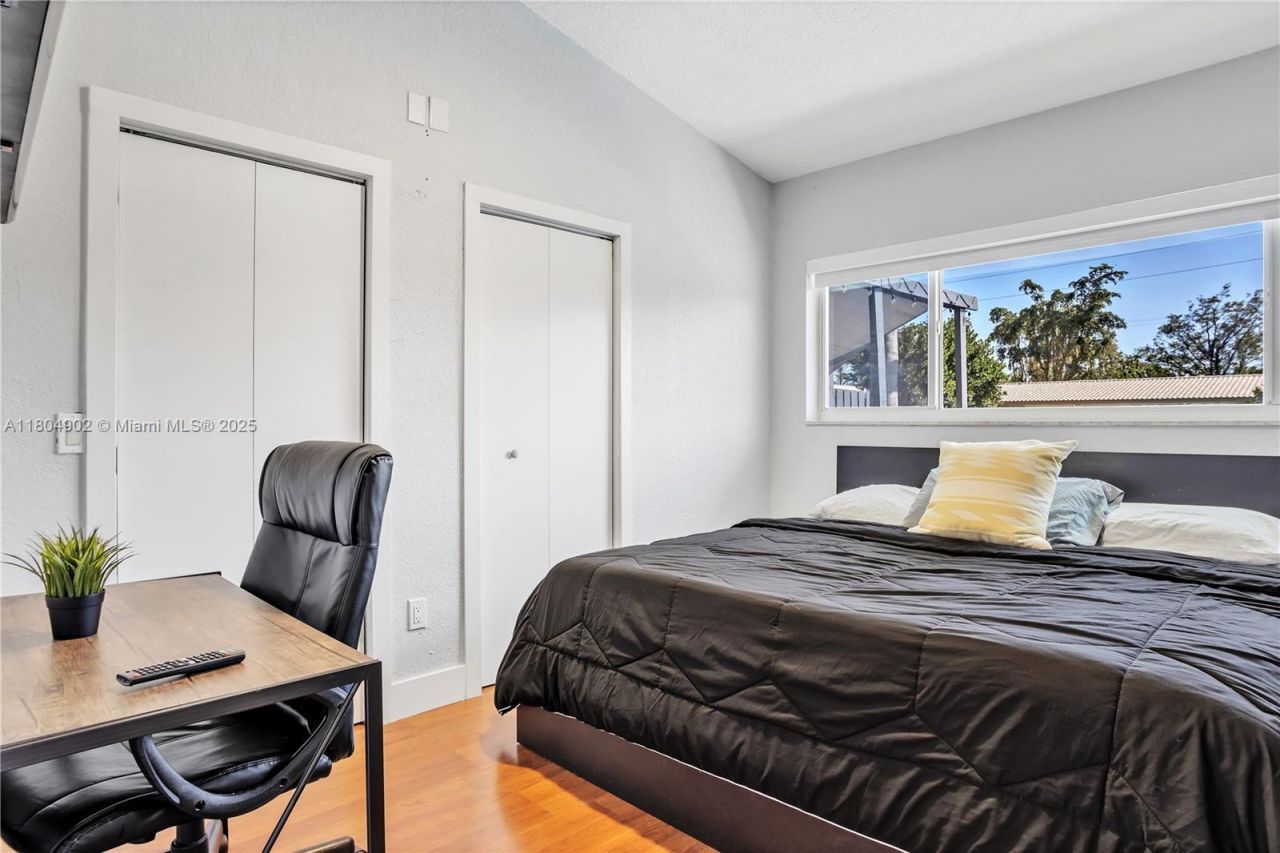 2828 Cleveland St, Hollywood, FL 33020 Photo