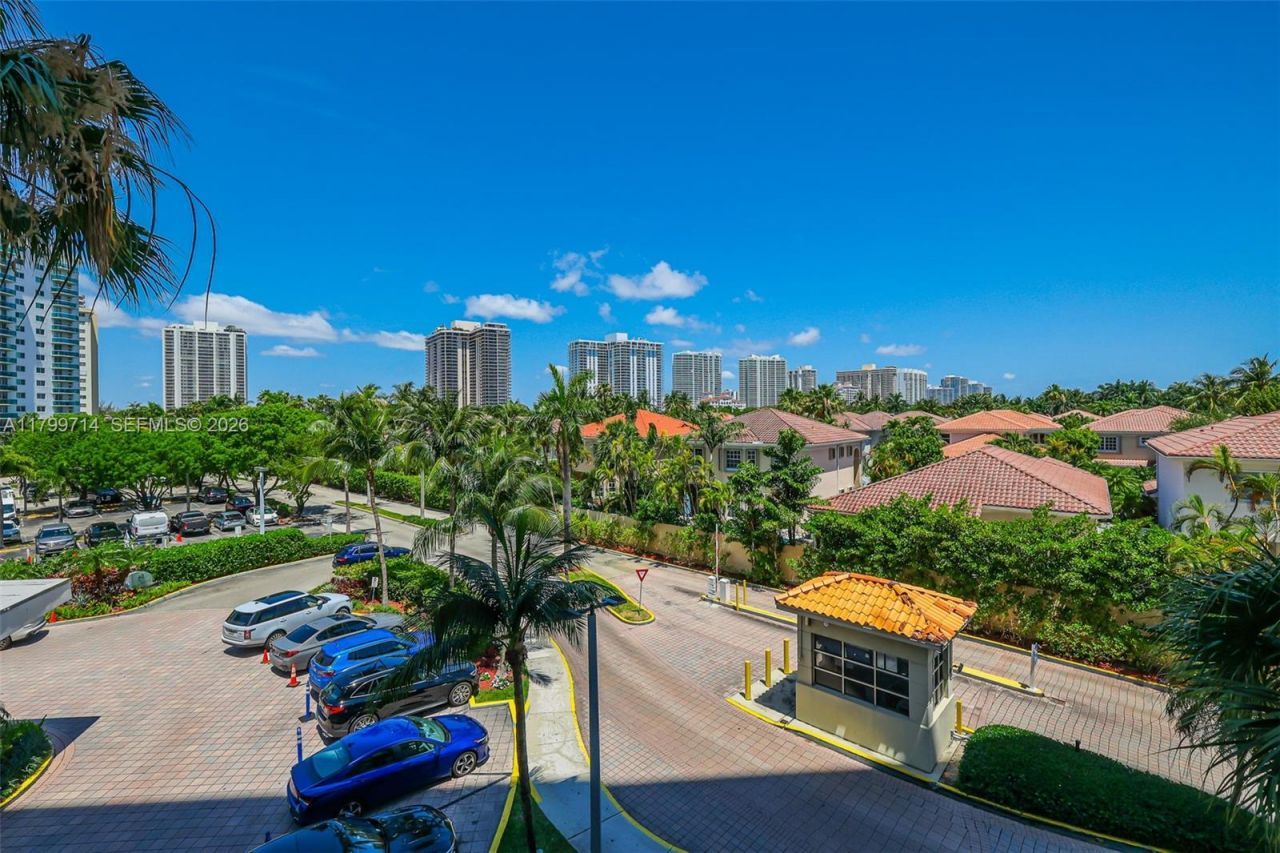 19370 Collins Ave, Unit 324, Sunny Isles Beach, FL 33160 Photo